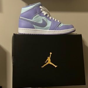 Jordan 1 Mid Purple Aqua